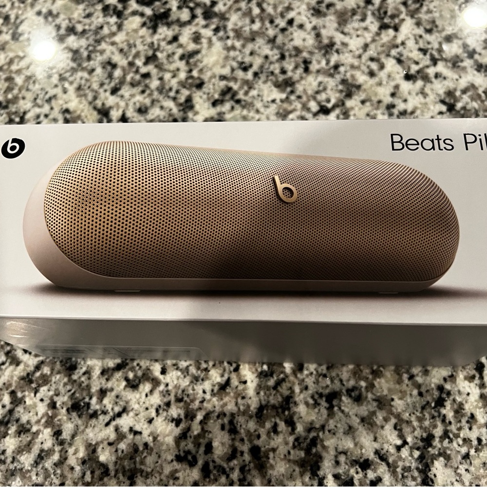 Champagne Gold Beats Pill Speaker
